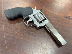 SMITH & WESSON
MODEL 66-2 CUSTOM
357 MAGNUM
6 SHOT
4.5 INCH SLAB SIDED 
STAINLESS STEEL BARREL
HOGUE GRIPS
ADJUSTABLE REAR SIGHT
#ACN3000

EXC $749