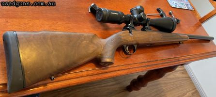 Immaculate Sako 85 varmint blued heavy barrel in 223, only ever been fired at the range. Immaculate piece of walnut with great figure. Load data for Sierra supe