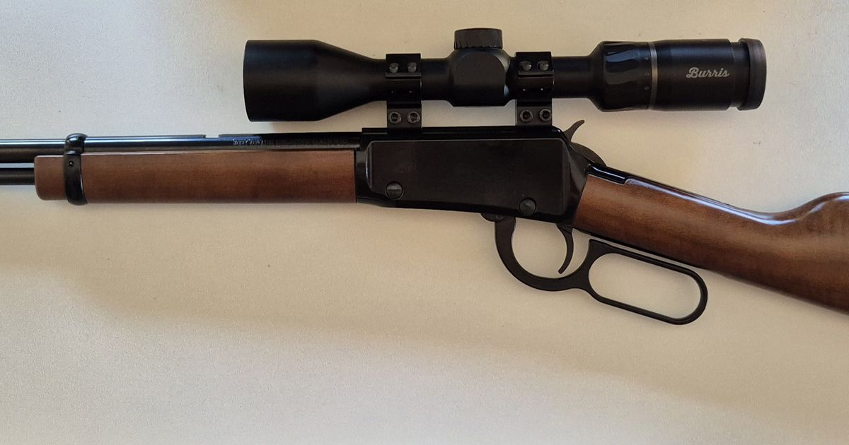 Henry H001 Lever action 22LR - as new (scope not included)