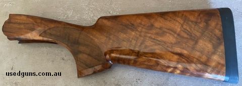 Urgent sale, DT10- DT11 Trap Stock, beautiful wood, no cracks or scratches, includes stock bolt and new Kick-EEZ pad
