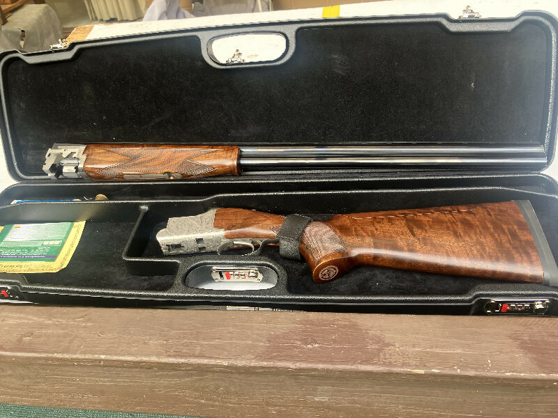 21988100