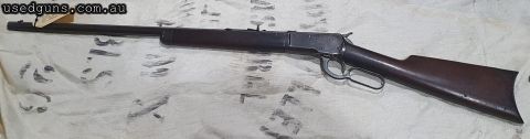 Winchester model 1892, built in approx. 1907, octagonal 24 inch barrel, half magazine, buckhorn sight, honest wear, cycles beautifully, Fair to good bore with r