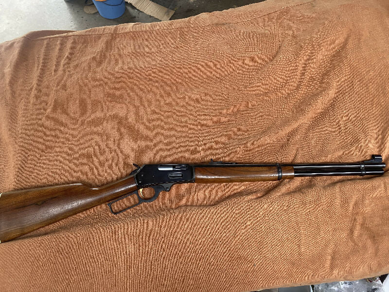 Marlin 336 Texan 30-30 1977 manufacture, believe to be unfired. Buyer to pay postage.