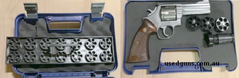Classic revolver with no frame lock and in great condition. Comes with case, 4x speed loaders and bullet tray. Plus postage if required.