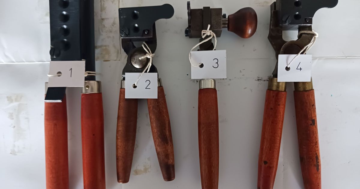 RCBS + LYMAN + LEE Bullet Moulds with Handles - Various Calibres