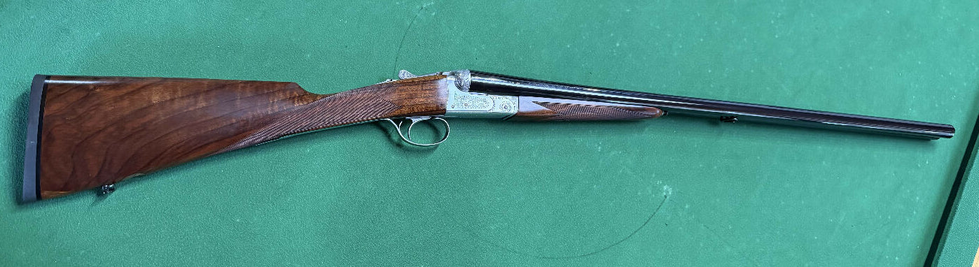 Beretta Silver hawk side by side 12G shotgun in English stock. Beautiful shotgun with fixed chokes, comes with original beretta case. Feel free to message for m