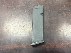 GLOCK
MODEL 40 / 20
10MM
10 SHOT
ORIGINAL MAGAZINE
THREE ONLY

EXC+ $35
