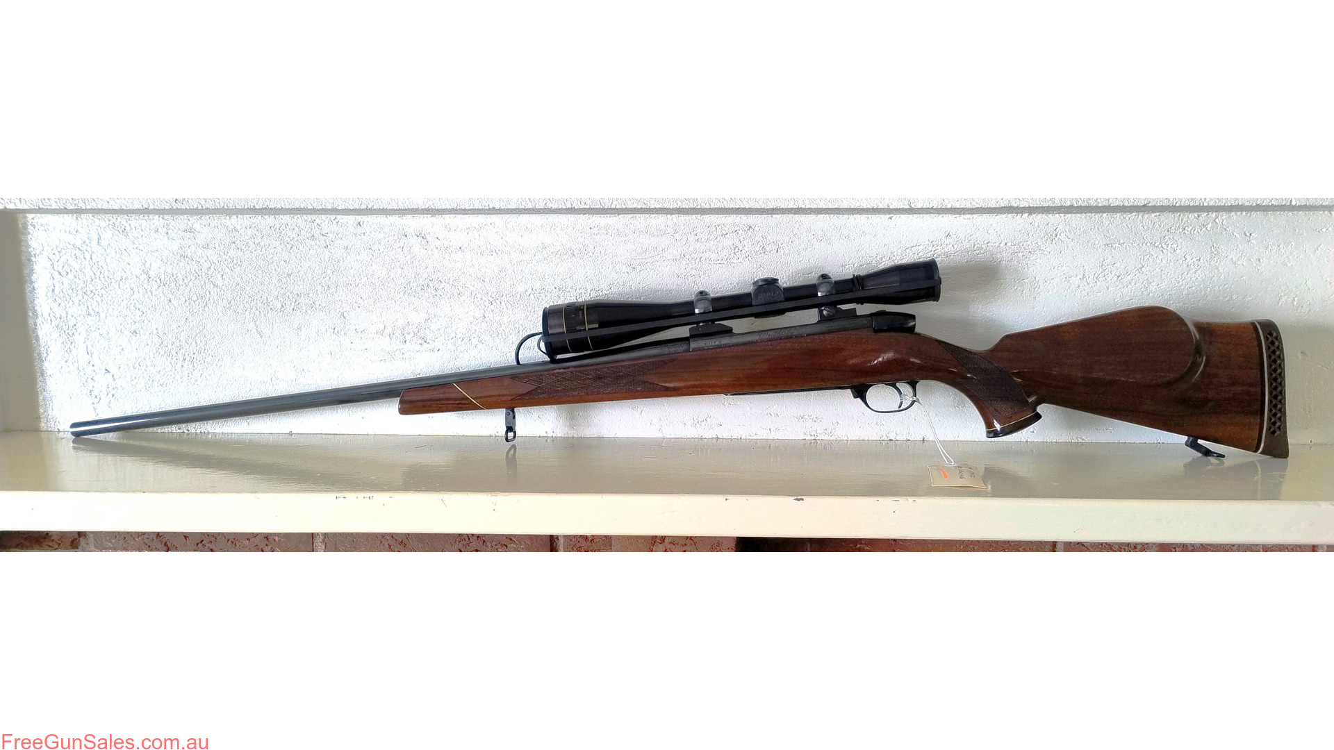 Weatherby Mk V .240 Magnum SN: H74722 (blue) ORANGE