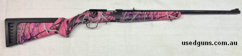 Imagine this under the Christmas tree! Just the thing for a junior shooter to get started with, or for anyone who like a pink plinker! Rugged Ruger build qualit