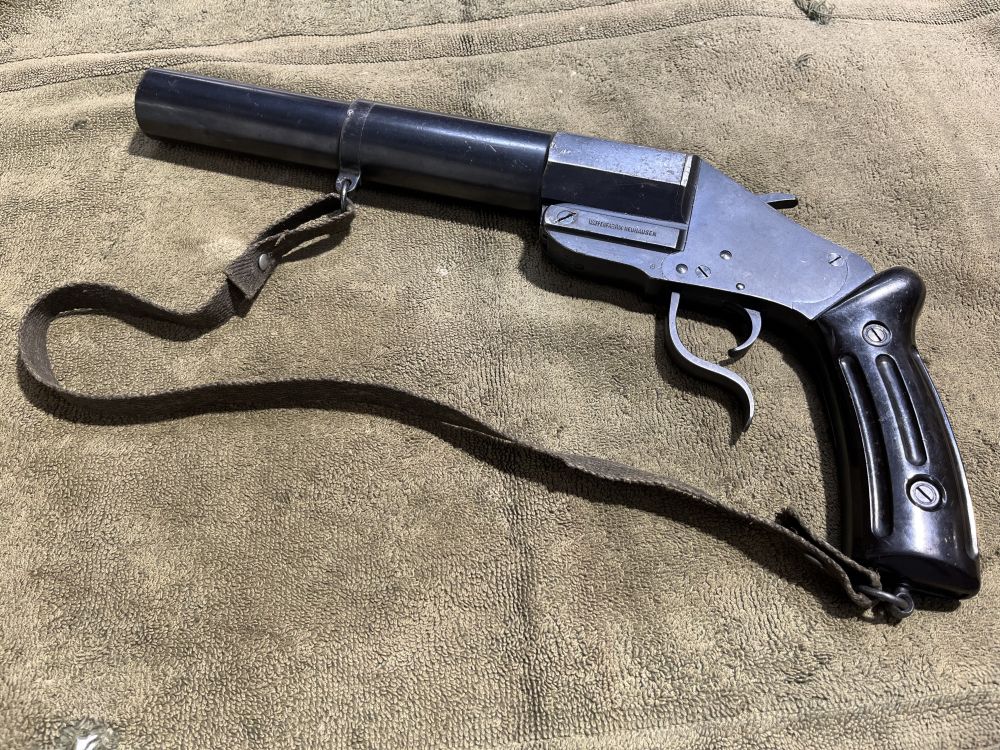 Swiss Model 17/38 Flare pistol S# 1956