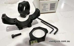 Immaculate m10 rings used to mount IOR LVPO on to a 17 HMR but sold the scope and rifle. Rings are 28mm from Centre low rings and 35mm diameter. Also comes with