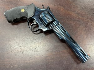 COLT
TROOPER MKV
357 MAGNUM
6 SHOT
6 INCH BARREL
BLUED FINISH
PACHMAYR GRIPS
ADJUSTABLE REAR SIGHT
MANUFACTURED 1966
#50062V

VGC $790