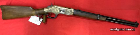 Good Uberti model 66 carbine in 44-40. Make a great western action rifle as it holds 10 rounds or a great one for the collection. The rifle appears to be in goo