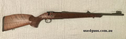 Used once and like new condition CZ 600 lux, rifle would suit a new buyer. It was used once at Belmont rifle range to try shooting with open sights, has shot 30