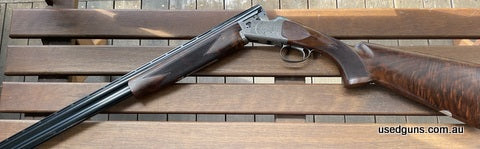 This gun is as new less than 400 rounds fired, stunning timber, original box with all build and certification paperwork, if picked up in Sydney there is 5 sorte