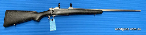 Excellent condition Winchester 70 Extreme in 300 Win Mag. Sports a 26 inch fluted SS barrel. Great lightweight hard hitting calibre in an all weather setup.