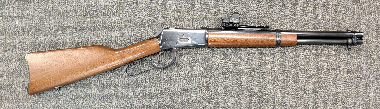 A Rossi Puma lever action rifle in 44 magnum in very good condition. This rifle comes fitted with a Zerotech THDRS28 Thrive HD Red Dot Reflex Sight (3 MOA Low M
