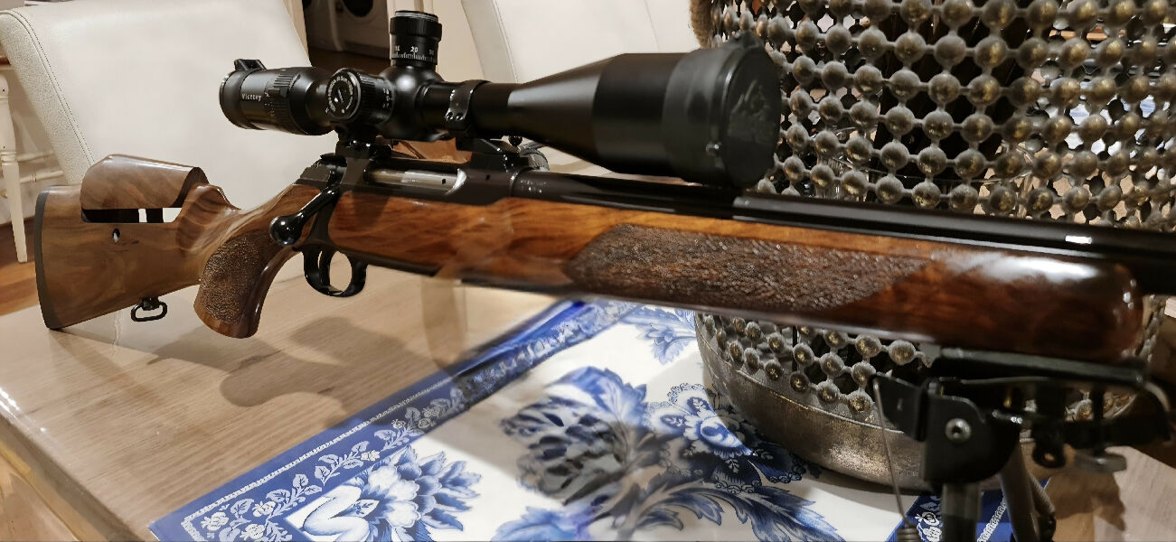 UNFIRED Sauer Wolverine in 22.250 This rifle is as new & comes with german EAW quick release mounts and a new Zeiss illuminated 6-24x56 scope, rare to say the l