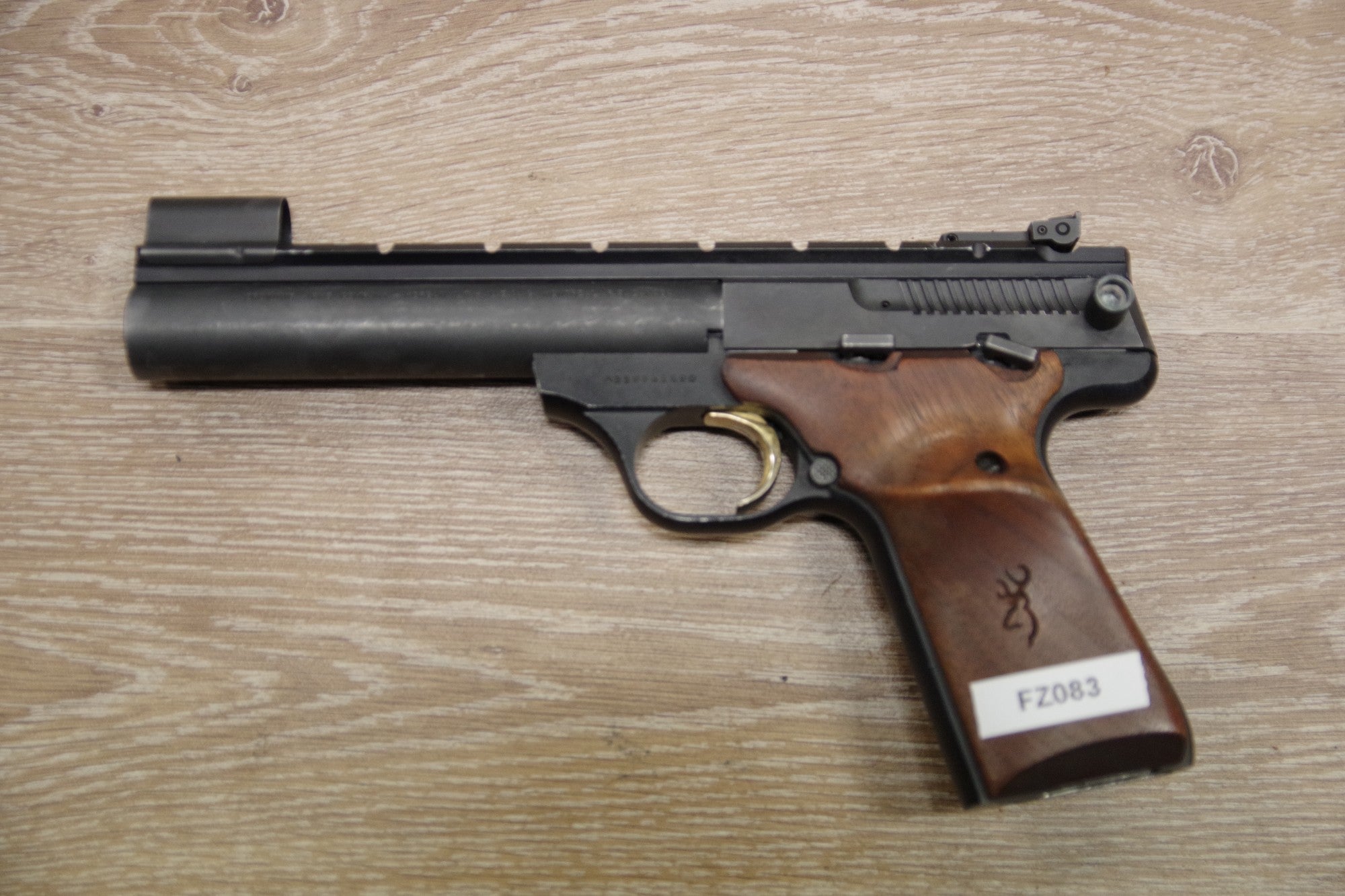 S/H BROWNING BUCKMARK TARGET SEMI AUTO PISTOL 22LR (FZ083)