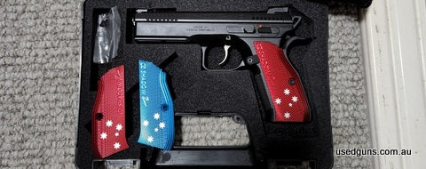 Comes with 4 mags, mag loader, and pistol bag (as pictured)