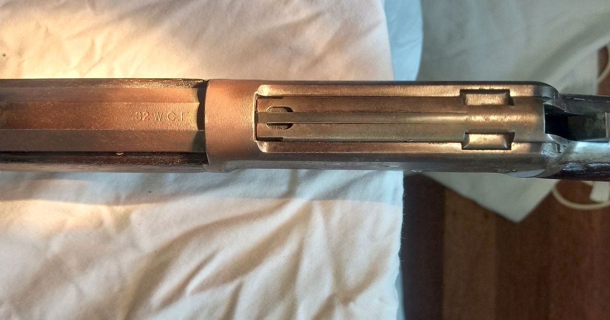 WINCHESTER  MODEL 1898 CALIBRE 32-20