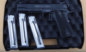 Colt (Walther) Colt Government Rail Gun .22LR semi auto pistol in good condition. Comes with original plastic case, 5 magazines, scope mount, manual and tools. 