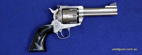 Ruger 6 shot revolver Black Hawk, cased