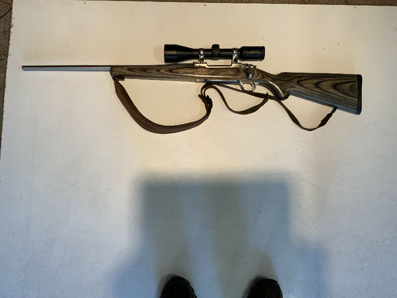 Excellent condition Ruger M77 mk2 in 270 winchester, Laminated stock, stainless steel action, barrel bolt etc. fitted with 30mm stainless scope mounts (also hav