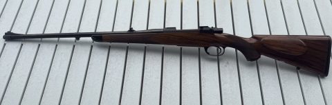 Up for sale is my custom Brno ZG47 in 7x57 Mauser, metal work done by Bob Devries (kudu services) which includes a new lothar walther 24‚Äö√Ñ√∂‚àö√ë‚àöœÄ sporte