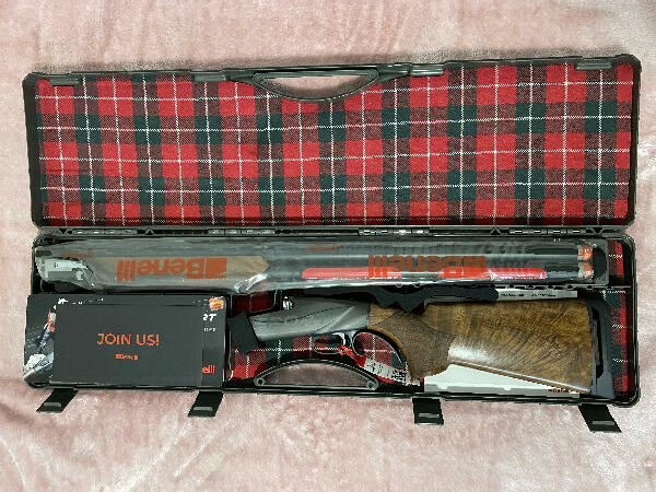Benelli 828U Sport - Black 12G with 30" barrel