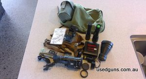 US Night Vision Gen 3 AN/PVS -14, P43 Green Phosphorus, 64 l/mm and 25 SNR for a FOM 1600, Manual Gain, runs on a single AA battery. Comes with Soft head mount 