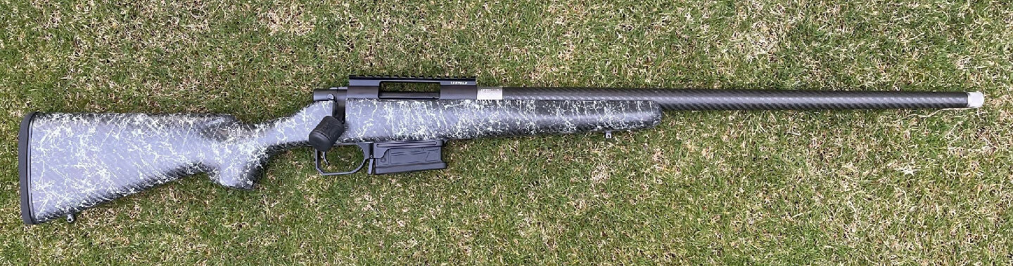 The Carbon Elite weighs in at approx 3kgs. A very light rifle with a full carbon chassis and carbon wrapped barrel. This one has been pimped out slightly with a