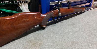 Winchester model 70 XTR in 22-250 in good condition ,includes scope mounts as per photo. Some marks to stock and blueing as would be expected on a rifle of this
