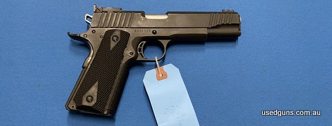 Safari Firearms Handgun sale! Excellent condition STI Spartan 9 in 9mm. Slide racks with authority, crisp hammer and a sharp trigger. Comes cased.