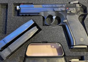 Perfect pistol, 300 rounds, moving os.