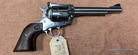 A very good to excellent Sturm Ruger Blackhawk in 357 Mag. Revolver has done little work. Fitted with 165 mm barrel. Buyer to cover handling and postage to thei