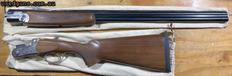 Left Handed Beretta Silver Pigeon 20g under and over shotgun. Brand new condition fired less than one box, comes cased with Beretta gun socks. $2000 ono
