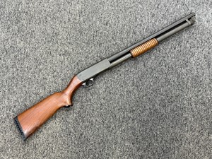 ITHACA
MODEL 87 FEATHERLIGHT
POLICE SPECIAL RIOT
12 GAUGE 
7 SHOT 
PUMP ACTION SHOTGUN
CATEGORY D
20 INCH BARREL
ORIGINAL PARKERIZED FINISH
LOVELY STOCK AND FOREND
MANUFACTURED 1994
VERY RARE
#MAG-870038446

EXC+ $2990
UN-BONDED CATEGORY D SHOTGUN
NO AG PERMIT REQUIRED FOR PURCHASE