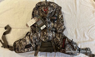 Brand new replacement Superday with all tags, was replacement for old pack and comes with lifetime warranty! These are $450 new so bag yourself a bargin!