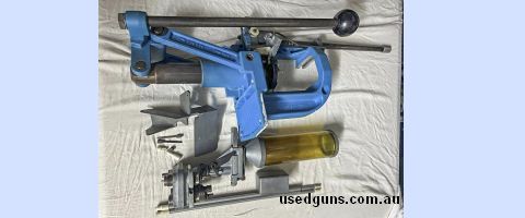 Dillon RL 550, includes 38/357 conversion kit and dies. Unfortunately some of the blue has come off nothing a little paint wouldn‚Äö√Ñ√¥t fix. Located Brisbane 