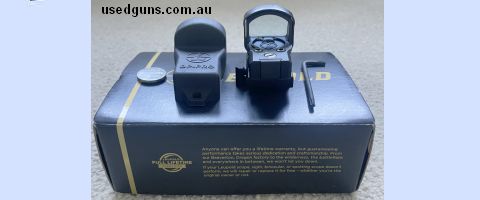 Only used on my rifle a handful of times, excellent condition. 2.5 MOA Dot. Price does not include postage. Happy to provide more photos on request.