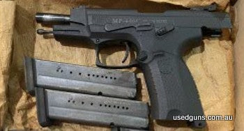Fantastic training handgun or collectors' piece, it comes in the original box with 4 x 10 round double stacked mags and a cleaning rod price doesn't include pos