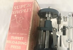 Deceased Estate, hardly used. Has .243 shell holder, neck sizer and seating dies installed. Note : Only Simplex dies and shell holders will suit this quality Au