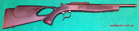 Blued fluted barrel, Picatinny rail and threaded muzzle