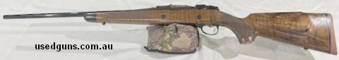 Sako 85 Deluxe, 30-06, unfired and in new condition, timber is spectacular with fiddle wood and character grain