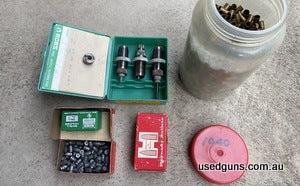 32 ACP gear, 1040 once fired Win. cases, 150 Hornady projectiles, 3 die set. Plus post.