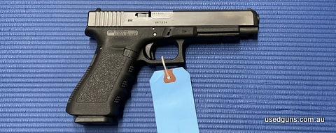 Very good condition Glock 34 in 9mm. Comes cased with a spare magazine.