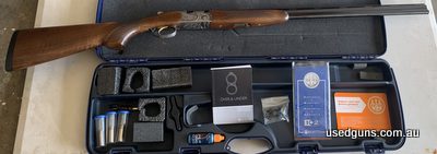 Selling my 410 Beretta Silver Pigeon I. Have been used once at a clay target club and shot less than 3 packets of ammo. Ideally, it‚Äö√Ñ√¥s still a new gun in e