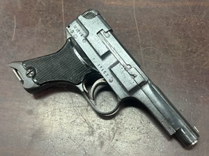 NAMBU
TYPE 94
8MM
8 SHOT
95MM BARREL
EXCELLENT BORE
WWII JAPANESE HANDGUN
WITH CLEAR MARKINGS
MATCHING NUMBERED MAGAZINE
VERY LIGHTLY PITTED IN SMALL PLACES
ON EXTERIOR
#17163

VGC+ $1290