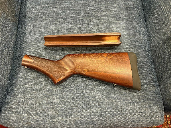 Rossi R95 Walnut stock set. Never used. New. Postage included.